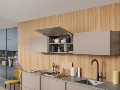 AVENTOS HK top